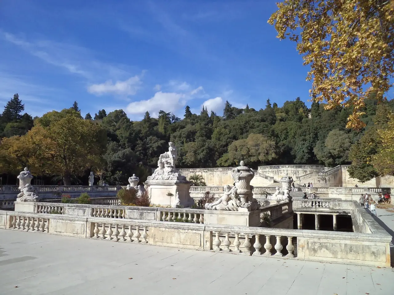 Menuisier à Jardins de la Fontaine